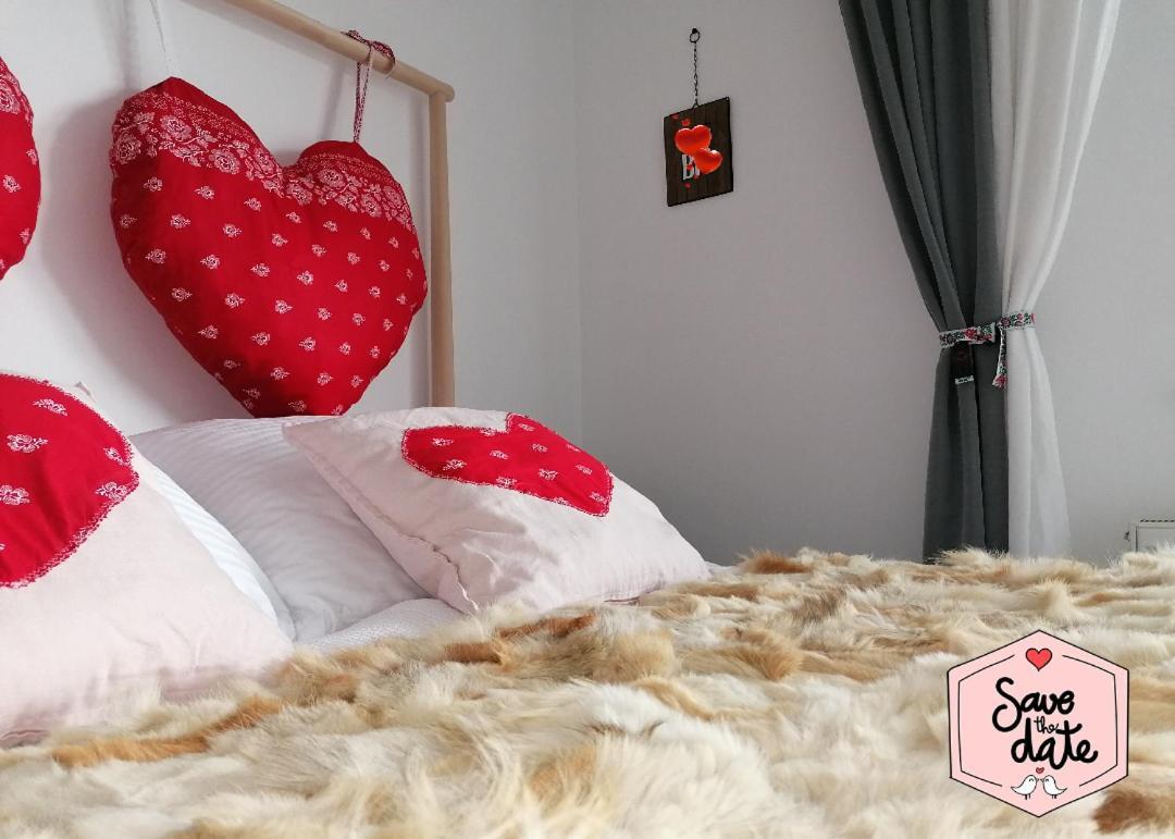 Mymara , Apartman Ivadella Leilighet Bešeňová Eksteriør bilde
